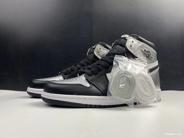 CD0461-001 SILVER WMNS OG JORDAN TOE HIGH 1 AIR 0614